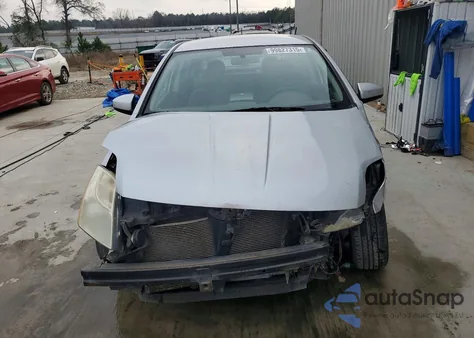 2010 Nissan Sentra 2.0 z USA, uszkodzony, nr VIN 3N1AB6AP0AL717891